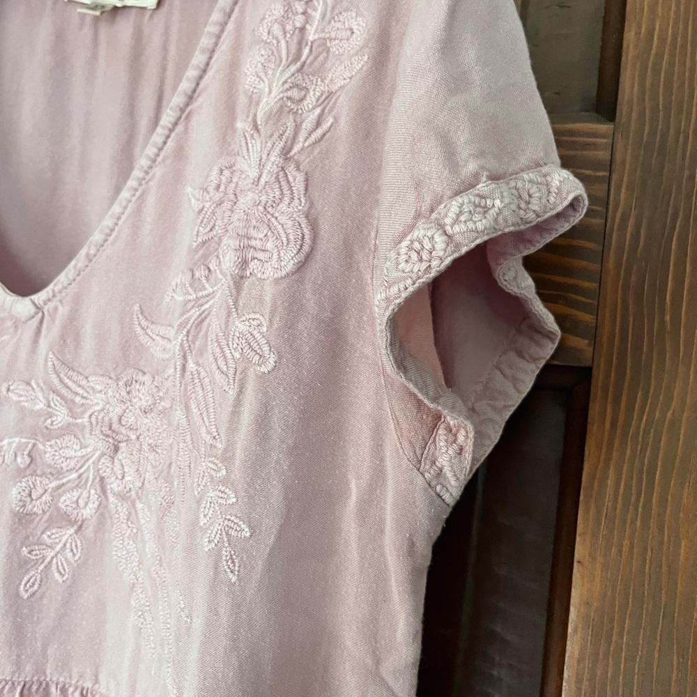 Solitaire dusty pink embroidered knee length summer dress- XS-M - Picture 4 of 6